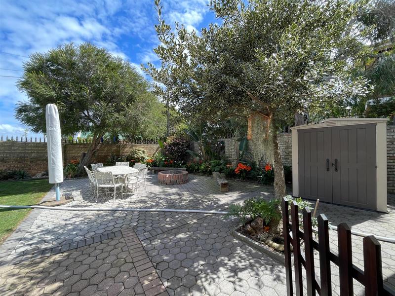 4 Bedroom Property for Sale in Tergniet Western Cape